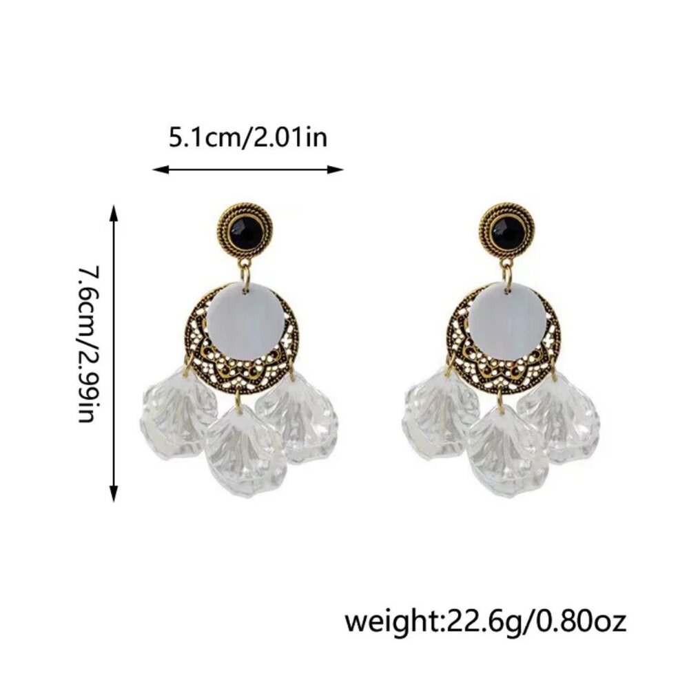 NEW Boho Bold Dramatic Antique Gold and Pearly White Shell Drop Earrings - Picture 5 of 5